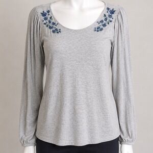 American Eagle Gray Floral Embroidered LongSleeve Medium Cottagecore Casual Chic
